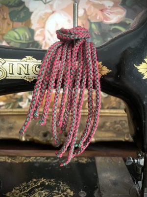 Nestelschnüre Geflochten ohne Spitze